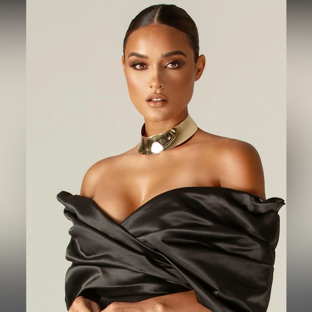 ALIEVA LILY NECKLACE (GOLD)